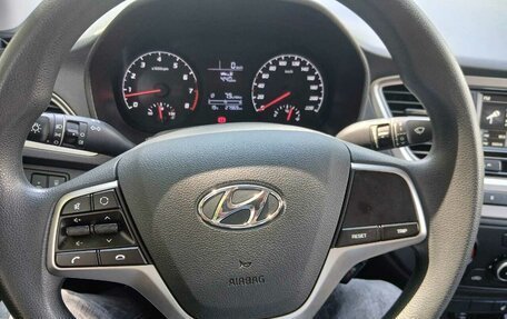 Hyundai Solaris II рестайлинг, 2020 год, 1 600 000 рублей, 15 фотография