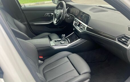 BMW 3 серия, 2021 год, 3 550 000 рублей, 10 фотография