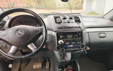 Mercedes-Benz Viano, 2011 год, 1 880 000 рублей, 13 фотография
