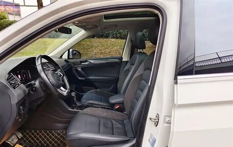 Volkswagen Tiguan II, 2021 год, 1 760 000 рублей, 7 фотография