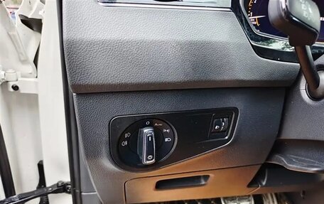 Volkswagen Tiguan II, 2021 год, 1 760 000 рублей, 17 фотография
