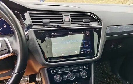 Volkswagen Tiguan II, 2021 год, 1 760 000 рублей, 14 фотография