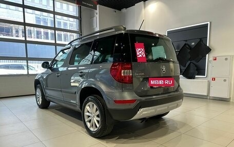 Skoda Yeti I рестайлинг, 2015 год, 1 100 000 рублей, 6 фотография