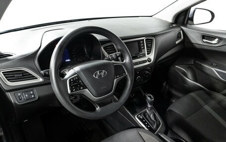 Hyundai Solaris II рестайлинг, 2021 год, 1 235 000 рублей, 11 фотография