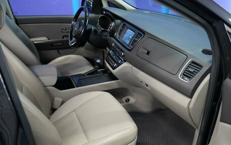 KIA Carnival III, 2018 год, 2 500 000 рублей, 13 фотография