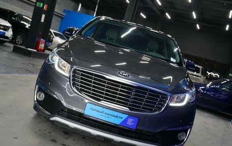 KIA Carnival III, 2018 год, 2 500 000 рублей, 23 фотография