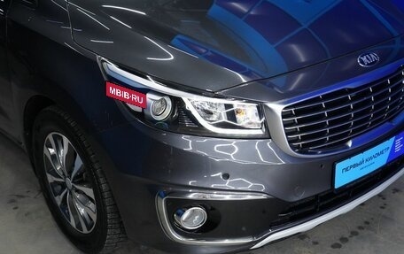 KIA Carnival III, 2018 год, 2 500 000 рублей, 26 фотография