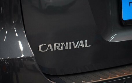 KIA Carnival III, 2018 год, 2 500 000 рублей, 32 фотография
