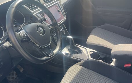Volkswagen Tiguan II, 2020 год, 2 190 000 рублей, 6 фотография