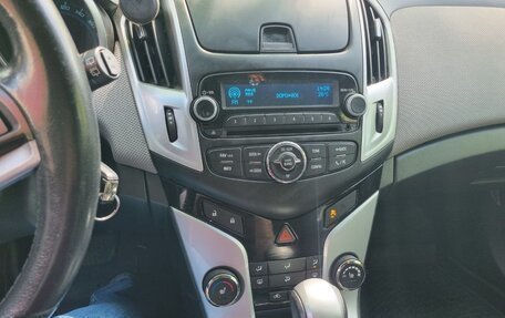 Chevrolet Cruze II, 2015 год, 920 000 рублей, 16 фотография