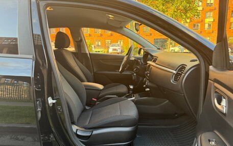 KIA Rio IV, 2018 год, 1 495 000 рублей, 25 фотография