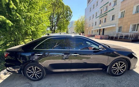 Toyota Camry, 2017 год, 2 100 000 рублей, 8 фотография