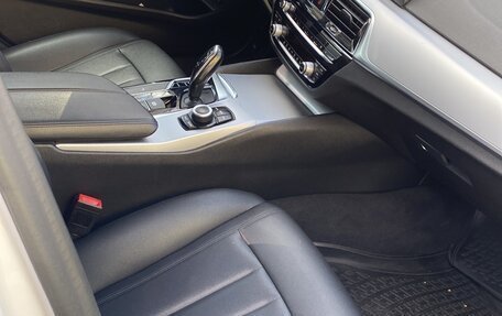 BMW 5 серия, 2018 год, 1 802 000 рублей, 14 фотография