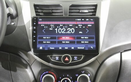 Hyundai Solaris II рестайлинг, 2011 год, 780 000 рублей, 11 фотография