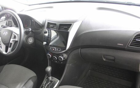Hyundai Solaris II рестайлинг, 2011 год, 780 000 рублей, 14 фотография