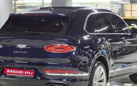 Bentley Bentayga I, 2022 год, 19 300 000 рублей, 3 фотография