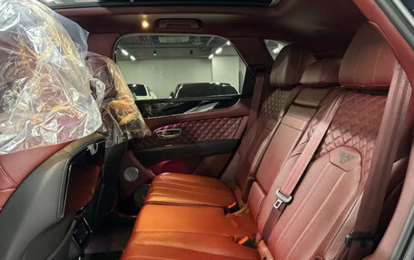 Bentley Bentayga I, 2022 год, 19 300 000 рублей, 12 фотография