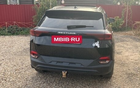 FAW Bestune T77, 2022 год, 1 850 000 рублей, 2 фотография