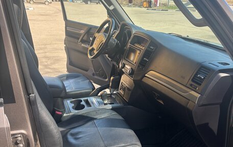 Mitsubishi Pajero IV, 2011 год, 2 280 000 рублей, 25 фотография