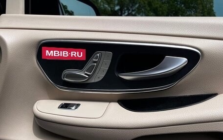 Mercedes-Benz V-Класс, 2021 год, 4 750 000 рублей, 14 фотография