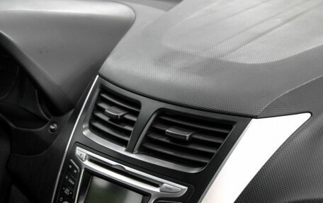 Hyundai Solaris II рестайлинг, 2011 год, 814 990 рублей, 9 фотография