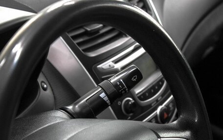 Hyundai Solaris II рестайлинг, 2011 год, 814 990 рублей, 13 фотография