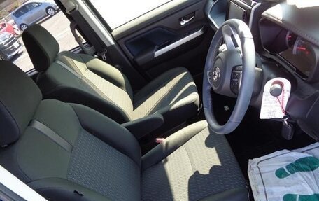Toyota Roomy I, 2021 год, 999 810 рублей, 9 фотография
