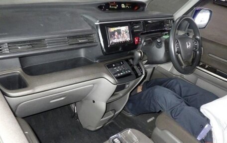 Honda Stepwgn IV, 2015 год, 1 100 000 рублей, 13 фотография