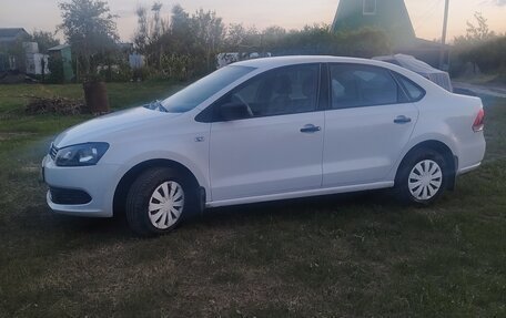 Volkswagen Polo VI (EU Market), 2013 год, 769 000 рублей, 2 фотография