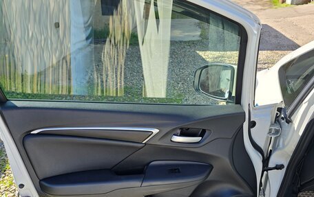 Honda Fit III, 2016 год, 1 400 000 рублей, 11 фотография