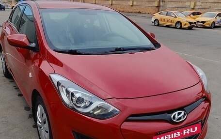 Hyundai i30 II рестайлинг, 2012 год, 1 150 000 рублей, 3 фотография