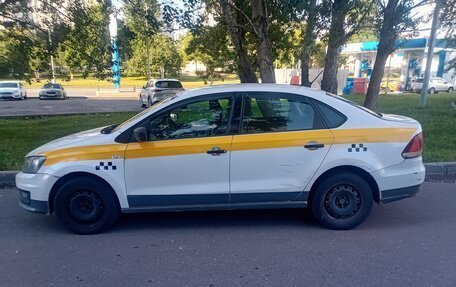 Volkswagen Polo VI (EU Market), 2018 год, 700 000 рублей, 5 фотография