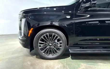 Cadillac Escalade V, 2025 год, 16 000 000 рублей, 12 фотография