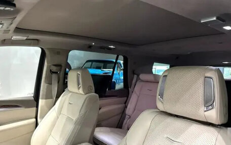 Cadillac Escalade V, 2025 год, 16 000 000 рублей, 18 фотография