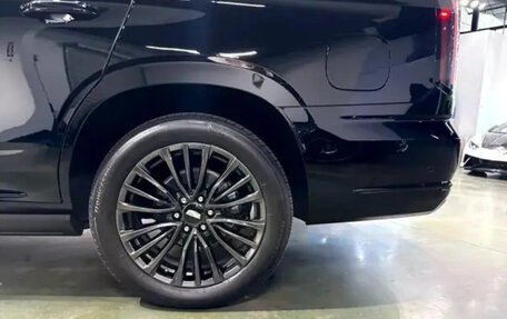 Cadillac Escalade V, 2025 год, 16 000 000 рублей, 13 фотография