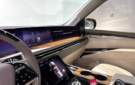 Cadillac Escalade V, 2025 год, 16 000 000 рублей, 16 фотография