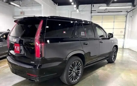 Cadillac Escalade V, 2025 год, 16 000 000 рублей, 7 фотография