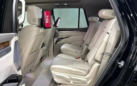 Cadillac Escalade V, 2025 год, 16 000 000 рублей, 19 фотография