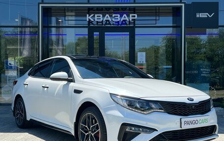 KIA Optima IV, 2019 год, 2 000 000 рублей, 3 фотография
