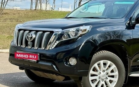 Toyota Land Cruiser Prado 150 рестайлинг 2, 2015 год, 4 198 000 рублей, 5 фотография