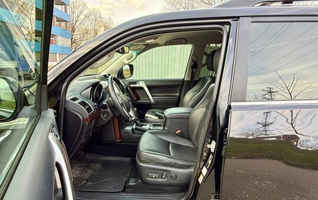 Toyota Land Cruiser Prado 150 рестайлинг 2, 2015 год, 4 198 000 рублей, 20 фотография