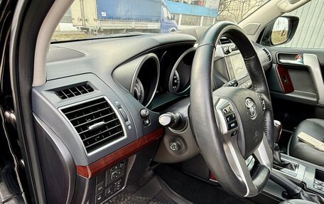 Toyota Land Cruiser Prado 150 рестайлинг 2, 2015 год, 4 198 000 рублей, 21 фотография