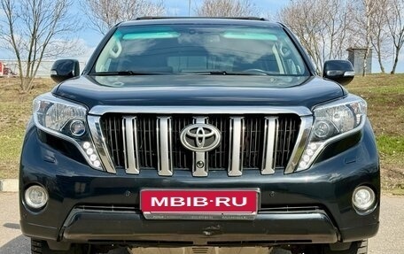 Toyota Land Cruiser Prado 150 рестайлинг 2, 2015 год, 4 198 000 рублей, 10 фотография