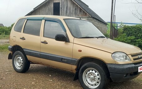 Chevrolet Niva I рестайлинг, 2006 год, 257 000 рублей, 3 фотография