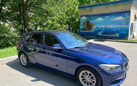 BMW 1 серия, 2019 год, 2 450 000 рублей, 3 фотография
