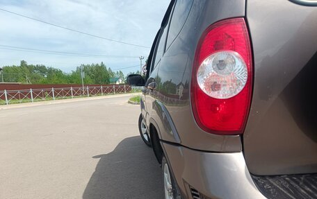 Chevrolet Niva I рестайлинг, 2009 год, 570 000 рублей, 6 фотография