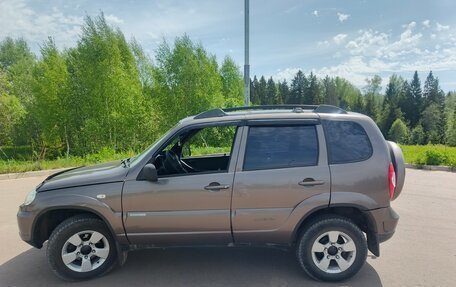Chevrolet Niva I рестайлинг, 2009 год, 570 000 рублей, 11 фотография