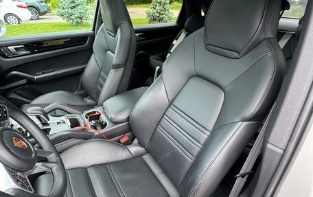 Porsche Cayenne III, 2022 год, 11 000 000 рублей, 7 фотография