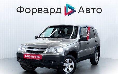 Chevrolet Niva I рестайлинг, 2018 год, 650 000 рублей, 3 фотография