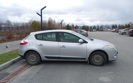 Renault Megane III, 2010 год, 600 000 рублей, 2 фотография